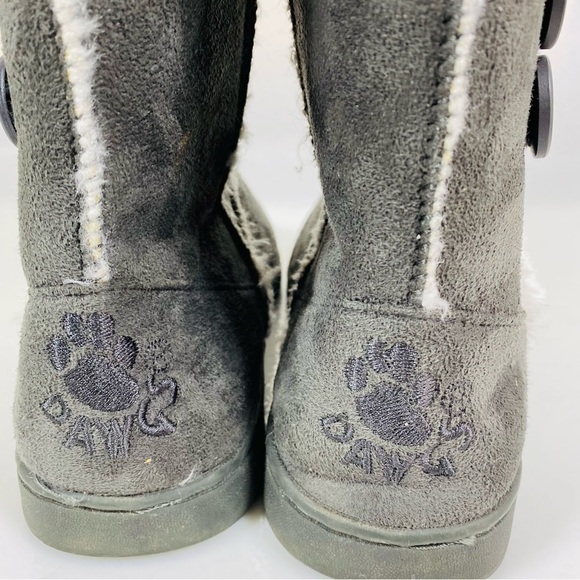 DAWGS Faux Fur Insulated Grey Women's 7 3-Button Pull-On Boot - Picture 5 of 12